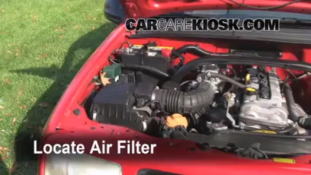 2000 Chevrolet Tracker 2.0L 4 Cyl. (2 Door) Filtre à air (moteur) Changement